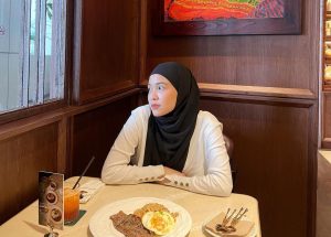 Fati Indraloka Lelang Vespa