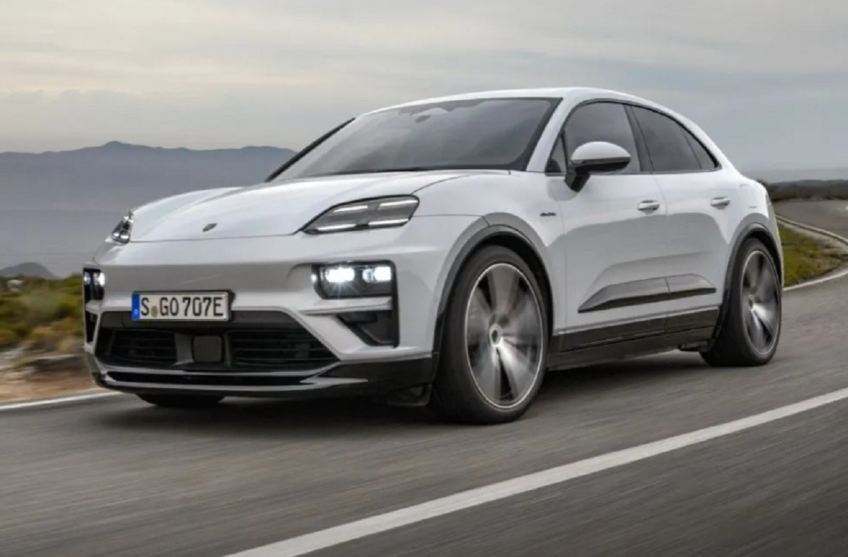 PORSCHE MACAN EV (2)