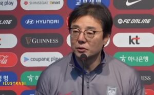 Pelatih Korea Selatan Hwang Sun-hong