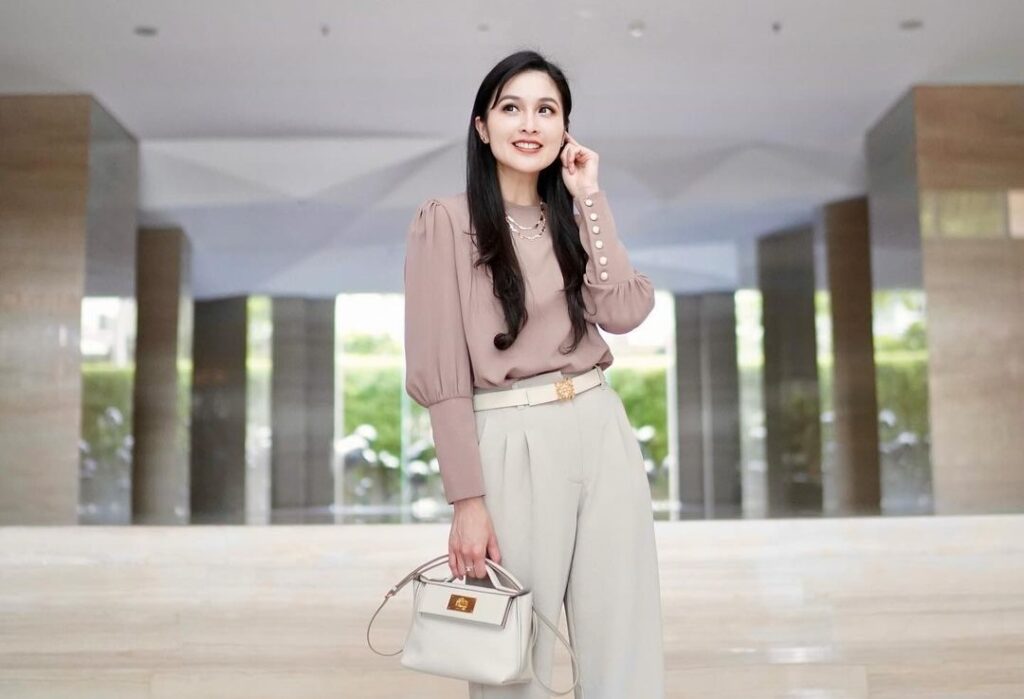 Sandra Dewi