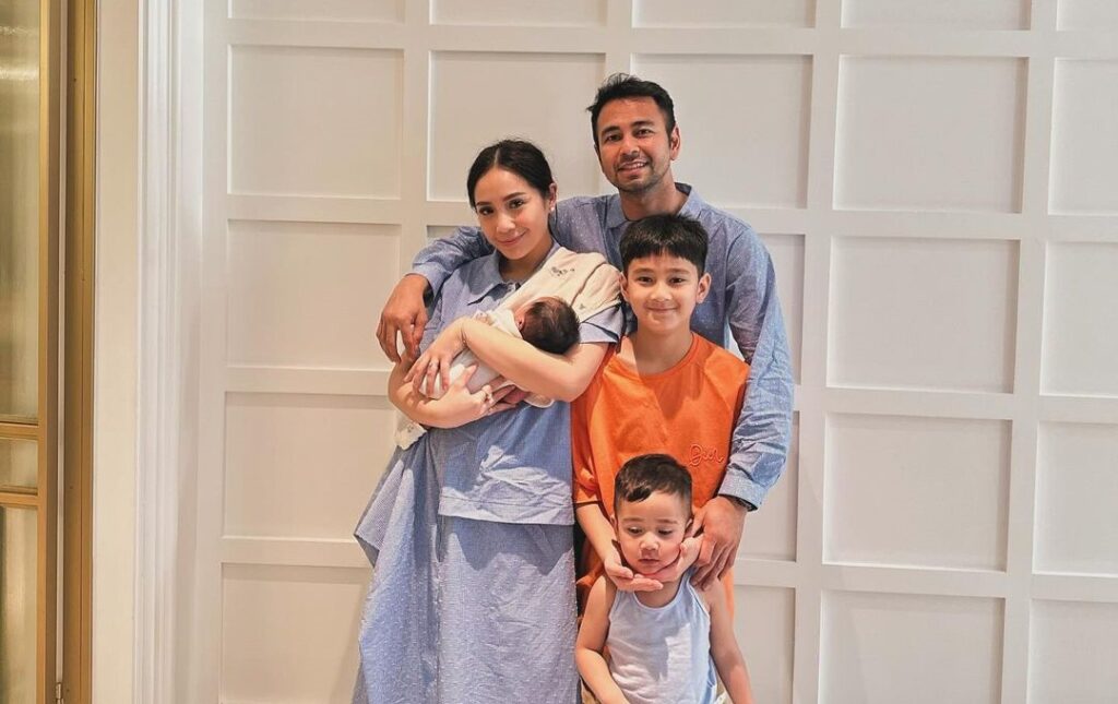 Syarat Adopsi Anak