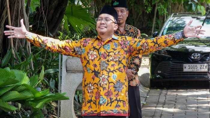 gus muhdlor