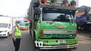 Kendaraan Sumbu tiga