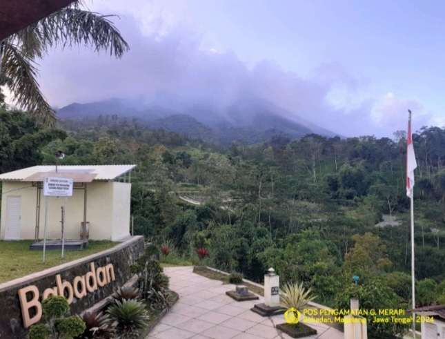 Gunung Merapi Keluarkan Tujuh Kali Guguran Lava