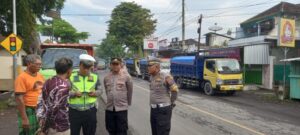 pembatasan operasional kendaraan