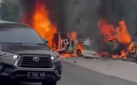 penyebab kecelakaan tol cikampek KM 58 KNKT