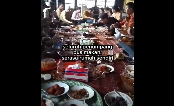 sopir bus dermawan makassar berhati mulia