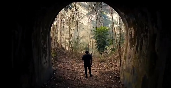 terowongan juliana, film siksa kubur