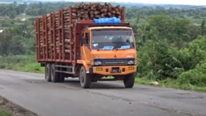 truk dilarang melintas
