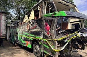 DPR RI, PO Trans Putera Fajar, kecelakaan subang, SMK Lingga Kencana Depok