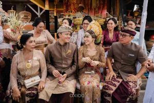 Mahalini Pindah Agama