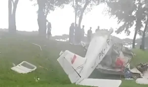 pesawat jatuh