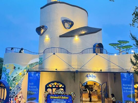 Delulu Cafe Lembang