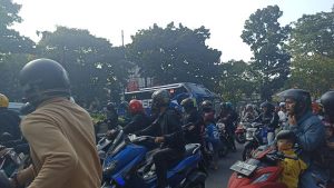 Bobotoh Lepas Persib Hingga Tol Pasteur