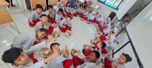 Prabowo Bahan Baku Makan Bergizi Gratis Harus dari Dalam Negeri