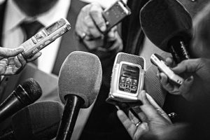 Iwakum Desak Kapolri Evaluasi Anak Buah Buntut Penggeledahan Jurnalis Kompas.com saat Liputan di DPR