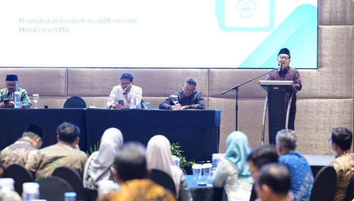 Guru dan Tenaga Kependidikan