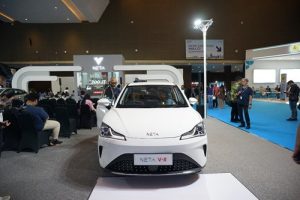 mobil listrik pevs (1)