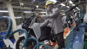Tekan Konsumsi BBM, Pemerintah Targetkan Produksi 9 Juta Motor Listrik