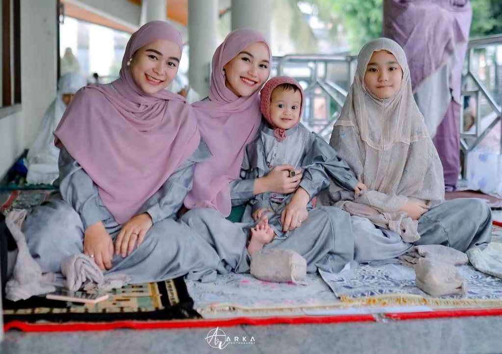 Ayu Ting Ting Baju