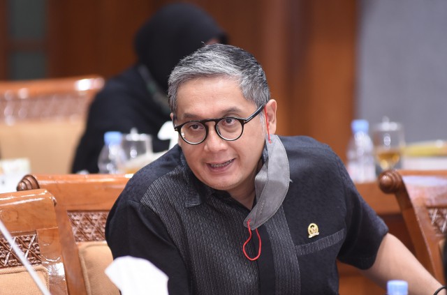 Putra Nababan