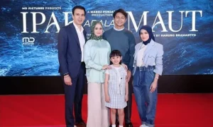 Ipar Adalah Maut-1