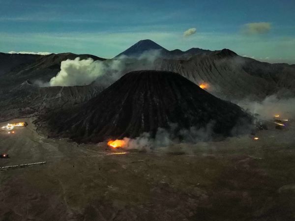 Kebakaran Hutan di Gunung Bromo