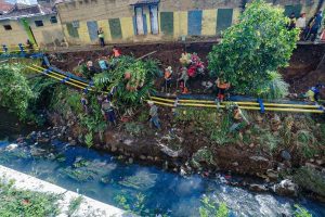 Pecahnya Pipa PDAM di Jalan Maleer Bandung