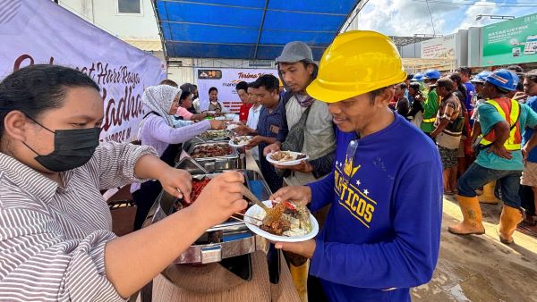 Pekerja Konstruksi Bangunan Rayakan Iduladha di IKN