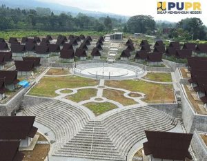 Pedagang Rest Area Gunung Mas Puncak Mengecam