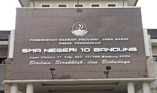 Kepala Sekolah SMAN 10 Kota bandung