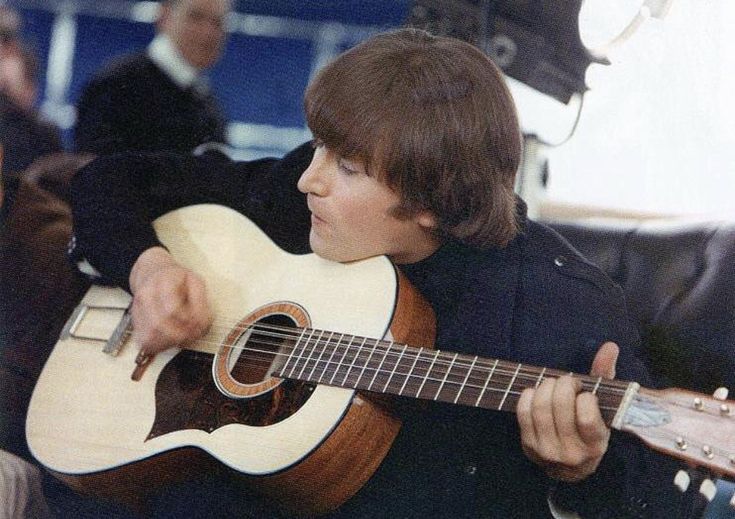 gitar john lennon