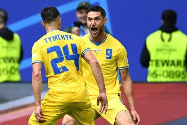 Ukraina Menang 2-1 Atas Slovakia