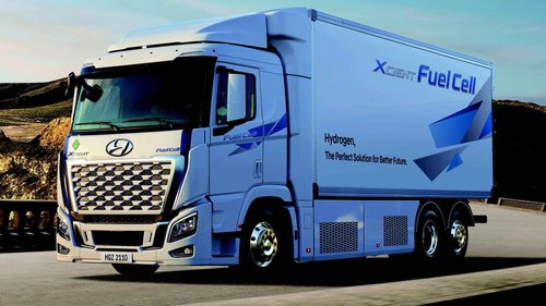 hyundai xcient fuel cell (1)