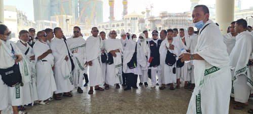 jemaah haji dilarang keluar rumah (1)