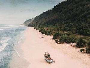Nunggalan Beach