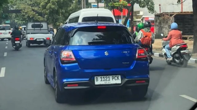 suzuki swift terbaru