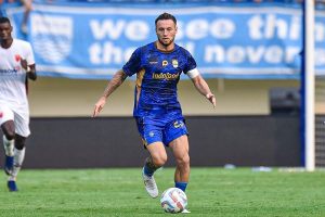 Persib Bandung Jadi Juara Paruh Musim Liga 1 2024/2025