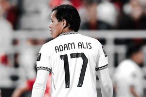 Pantaskah Adam Alis Mendapat Kontrak Permanen