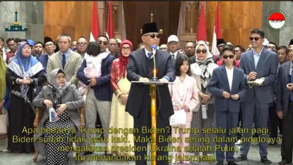 Panji Gumilang Jalan Kaki