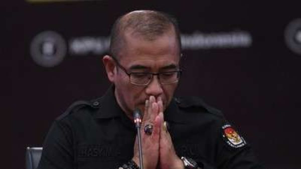 Jokowi Berhentikan Secara Tidak Hormat Hasyim Asy'ari