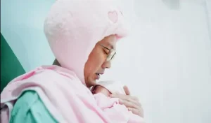 Ci Oliv melahirkan
