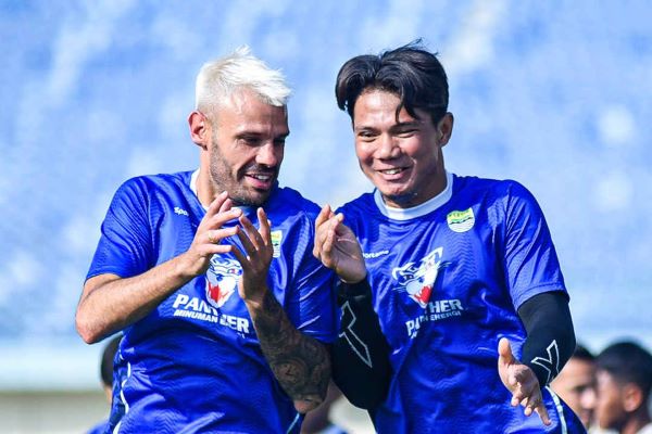 Lingkungan Positif di Skuat Persib