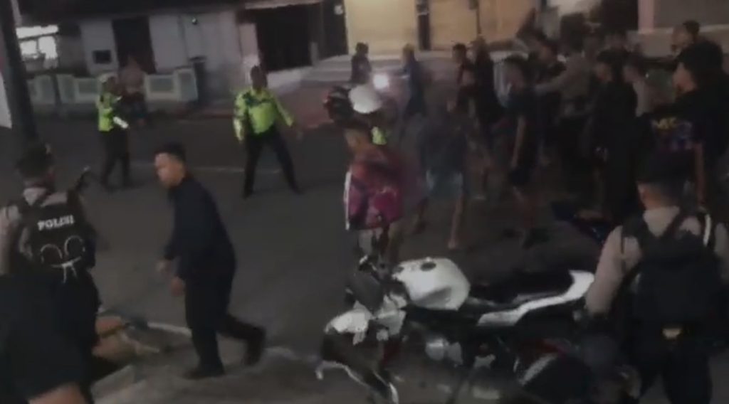 bentrok polisi