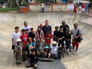 R. Dhani Wirianata dan Melly Goeslaw Sambangi Komunitas BMX