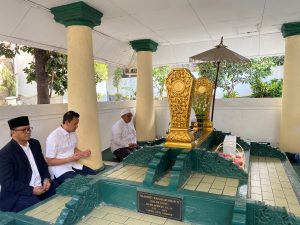 R.Dhani Wirianata Lakukan Ziarah