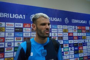 Usai Bawa Persib Juara, Tyronne del Pino Kirim Pesan Untuk Alberto Rodriguez