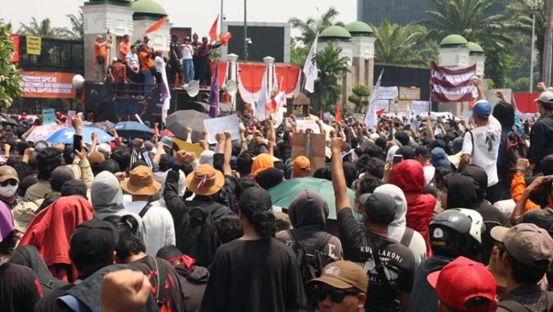 jokowi minta polisi bebaskan pendemo