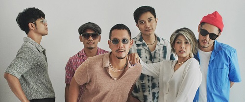 tur MALIQ & D'Essentials