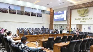 DPR tugasi baleg bahas revisi uu